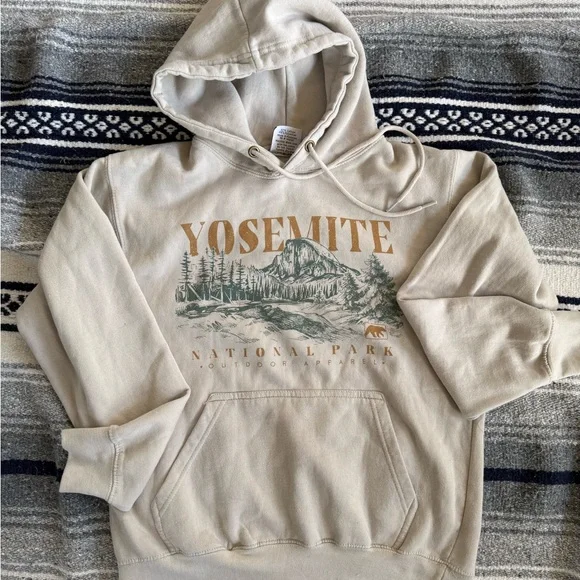 Prairie Mountain Yosemite National Park Hoodie Size Small - Picture 1 of 5